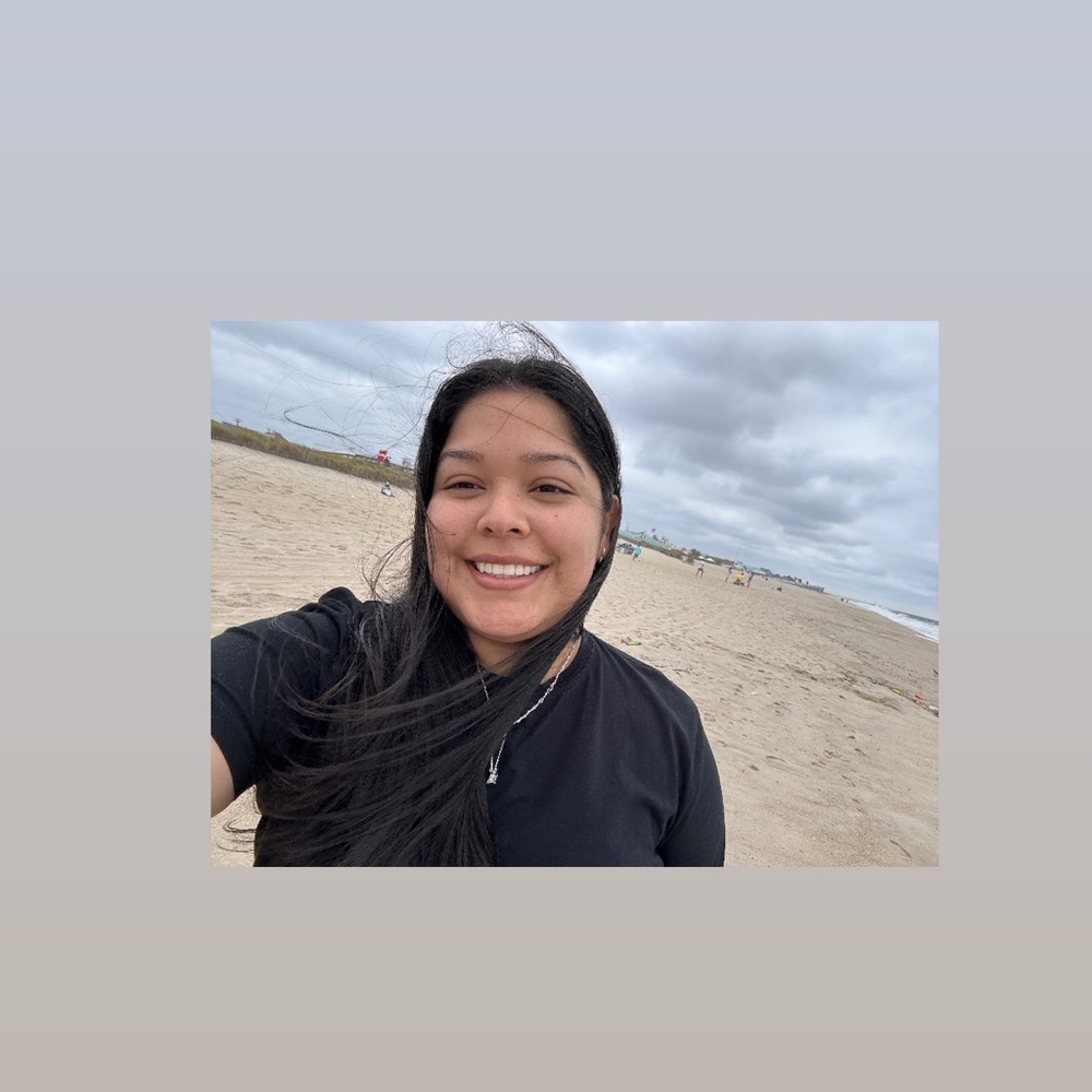 Meet your Posher, Dayana